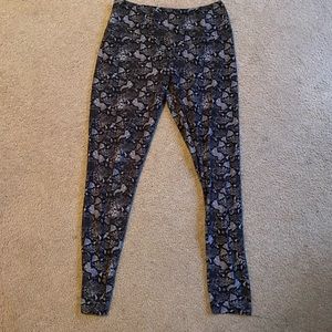 No Comment NY LA Snakeskin Womens
Large leggings